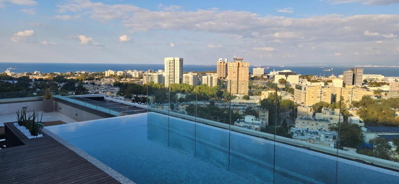 Serene - Infinity Cview Pool - 4 Bedrooms Luxury Penthouse حيفا المظهر الخارجي الصورة